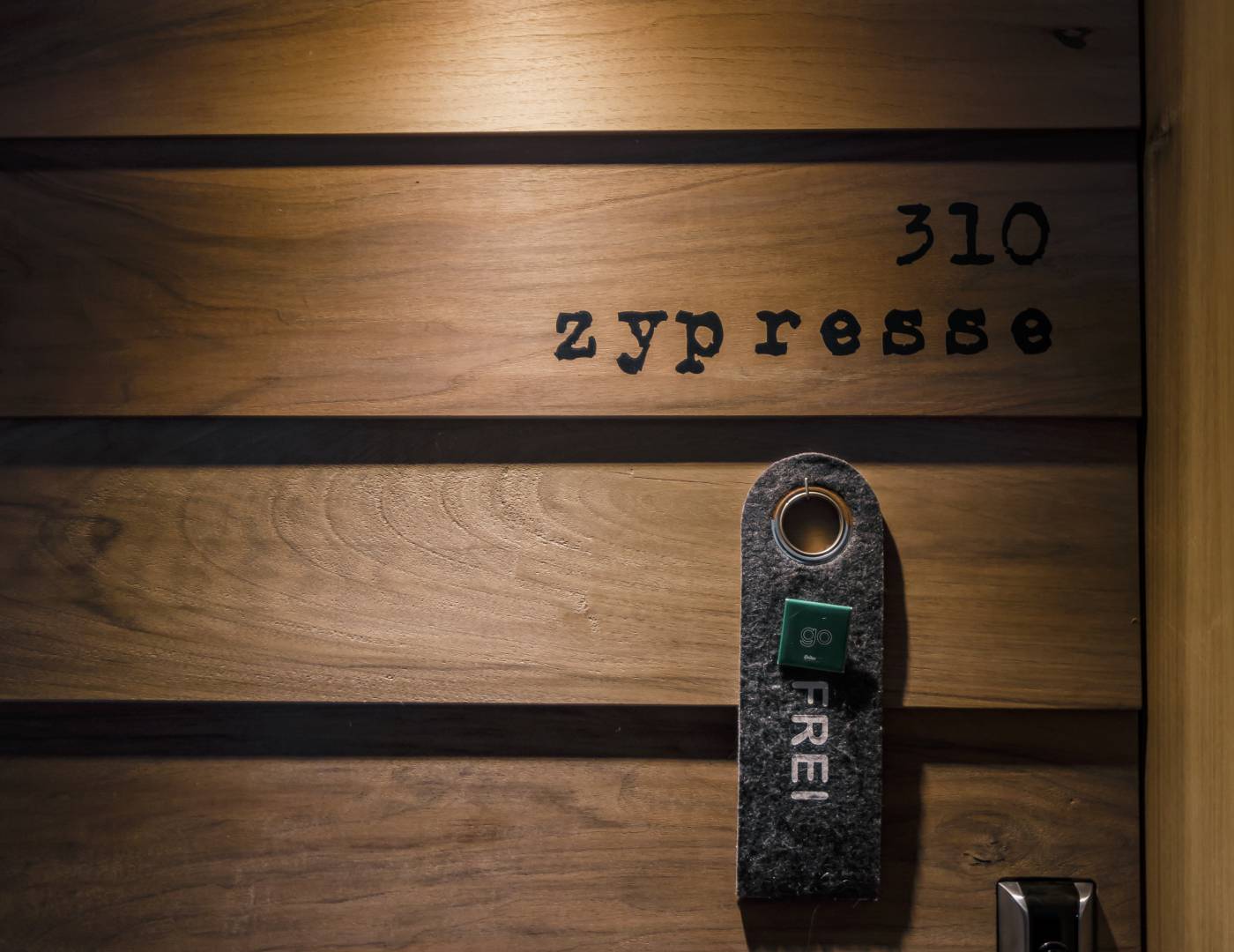 Hotelzimmer Zypresse
